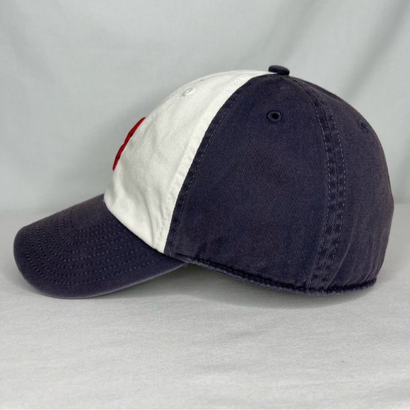 Blue & White Boston Red Sox Fitted Hat with Embroidered B on the front. Size M - Picture 4 of 10